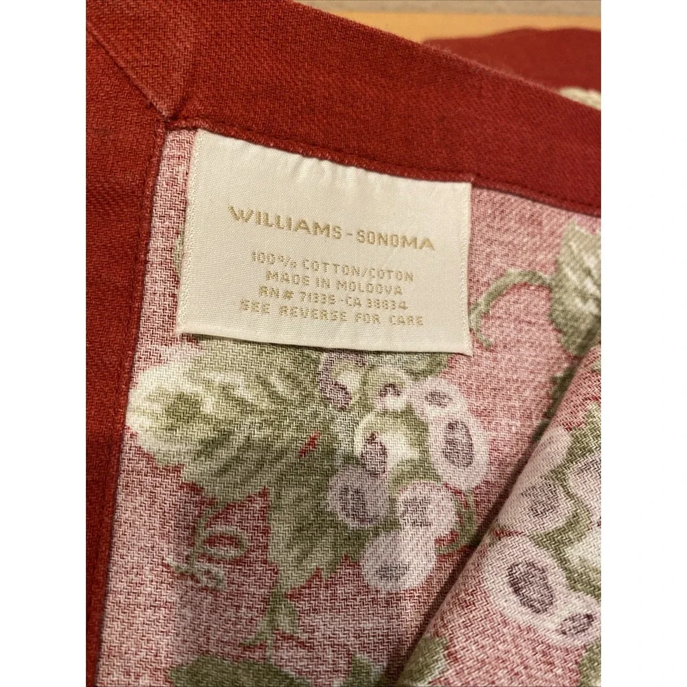 Williams Sonoma Red Grapevine Festive Napkins, Set of‎ 2, 100% Cotton 18
